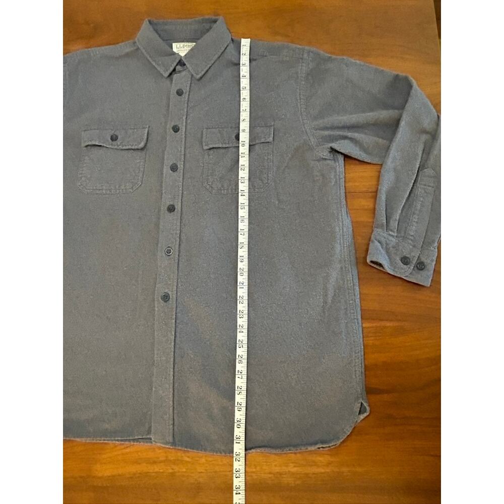 Gray L.L.Bean Long-Sleeve Button-Down Heavy Flannel Chamois‎ Shirt - (Men's XL) - Picture 6 of 10